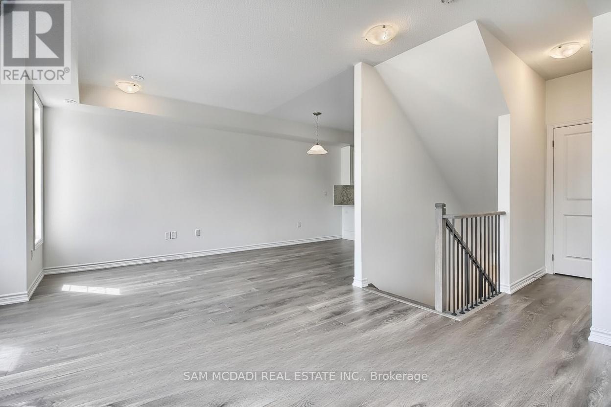 34 Paisley Drive, Bradford West Gwillimbury (Bradford), Ontario  L3Z 4P2 - Photo 9 - N13054584