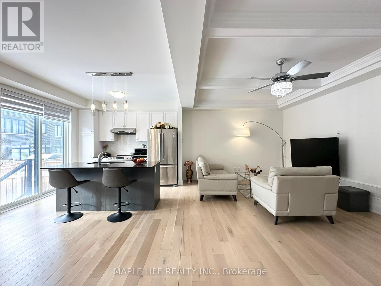 124 Hilts Drive, Richmond Hill, Ontario  L4S 0J2 - Photo 8 - N13054676