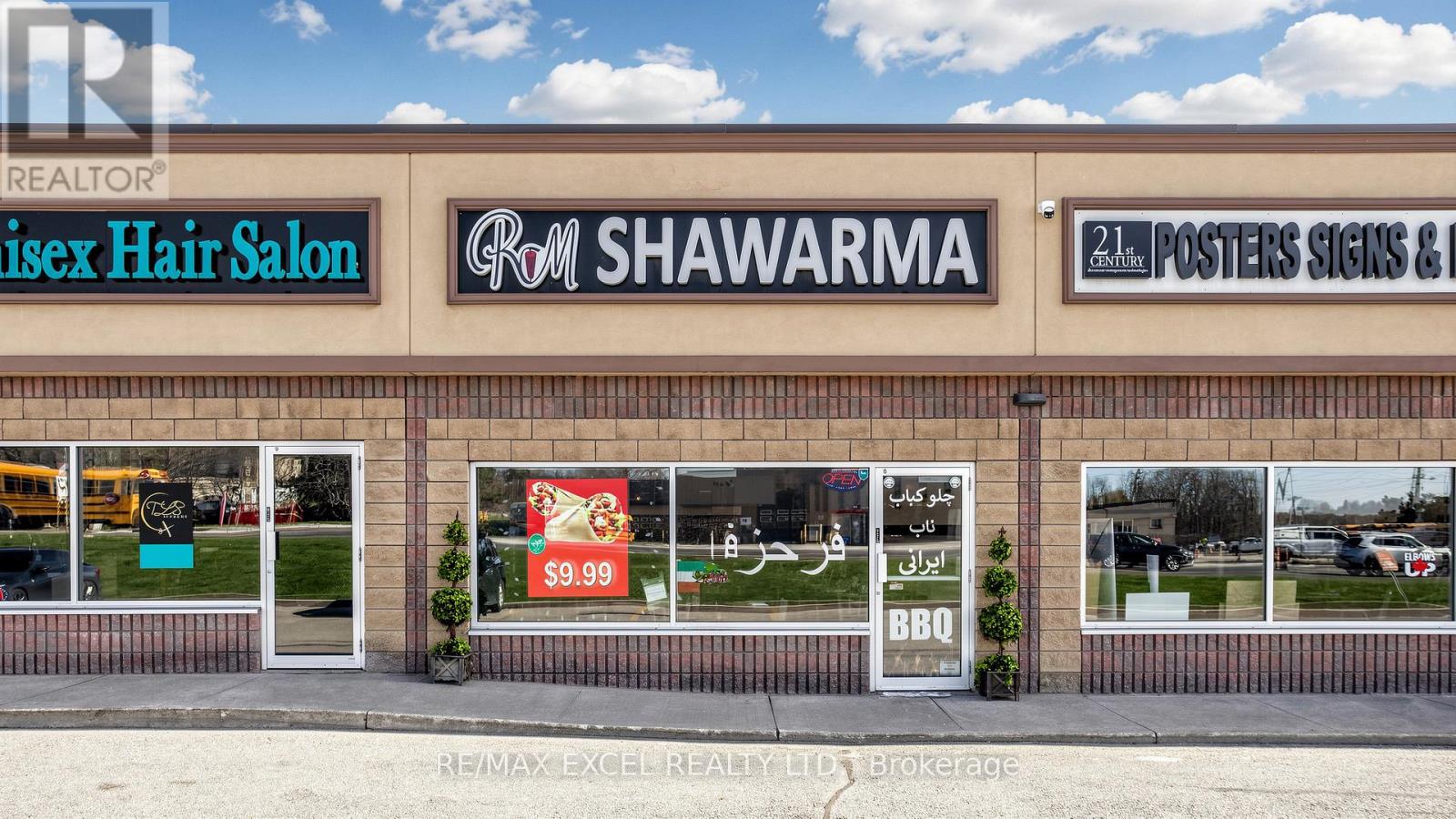 8 - 559 STEVEN COURT, Newmarket, Ontario