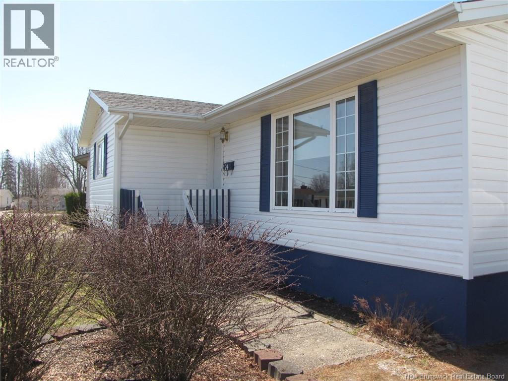 24 Chelsea Road, Moncton, New Brunswick  E1G 1H8 - Photo 4 - NB138024