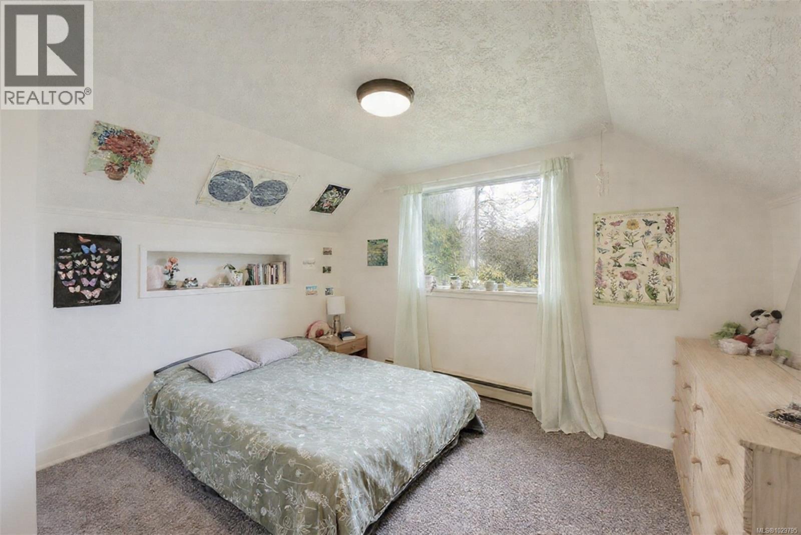 3364 Cook St, Saanich, British Columbia  V8X 1A8 - Photo 14 - 1029795