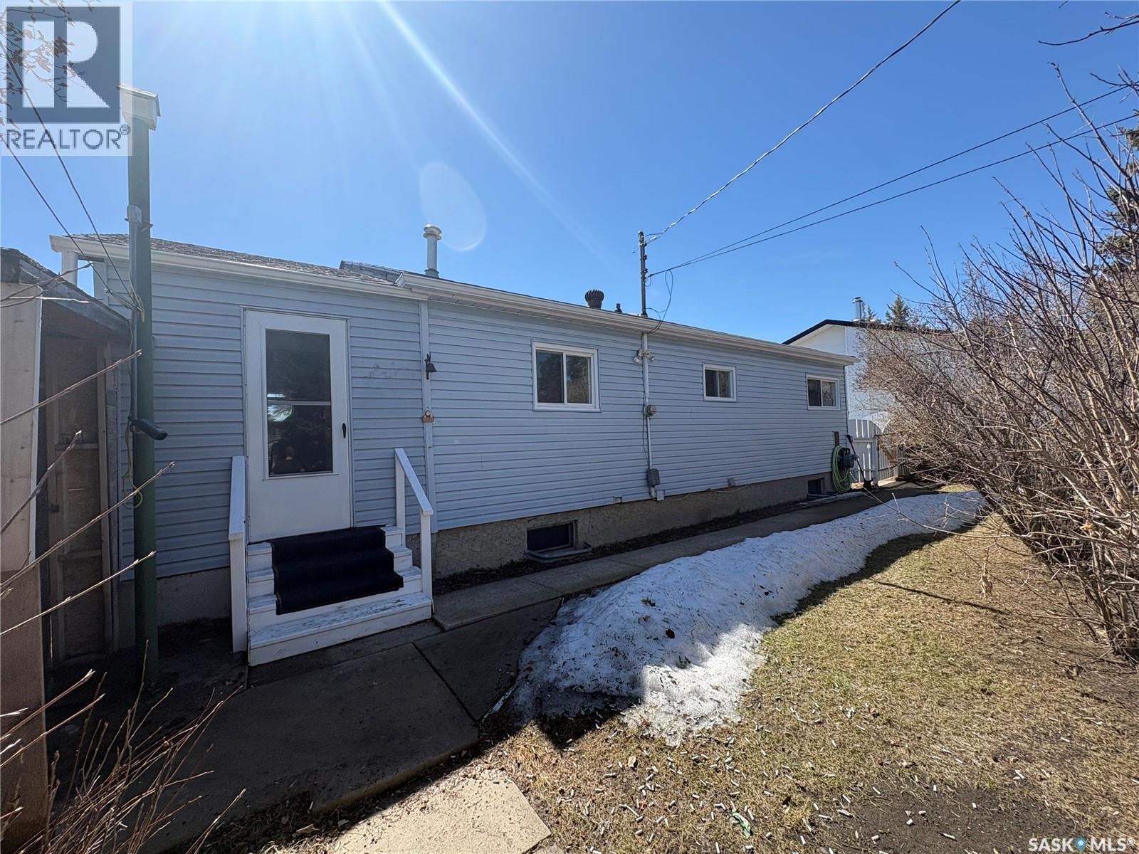 609 2nd Street S, Martensville, Saskatchewan  S0K 0A2 - Photo 6 - SK034034