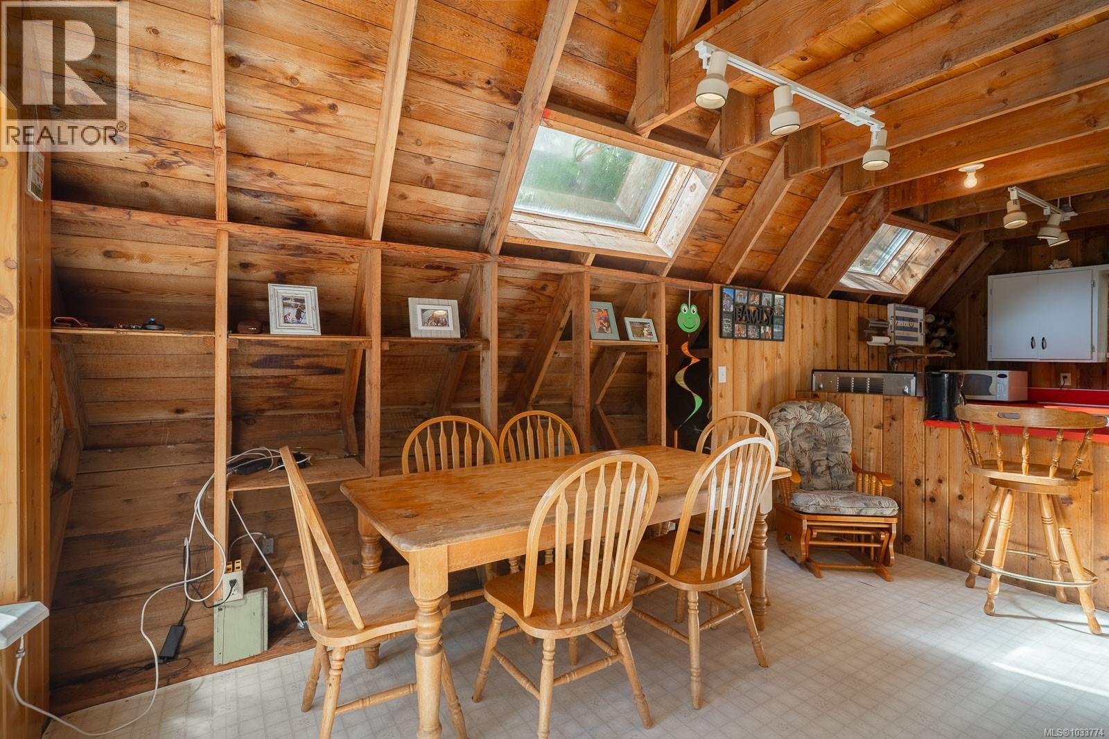 18600 Pacific Rim Hwy, Port Alberni, British Columbia  V9Y 8Z9 - Photo 11 - 1033774