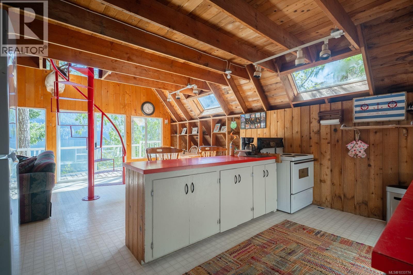 18600 Pacific Rim Hwy, Port Alberni, British Columbia  V9Y 8Z9 - Photo 7 - 1033774