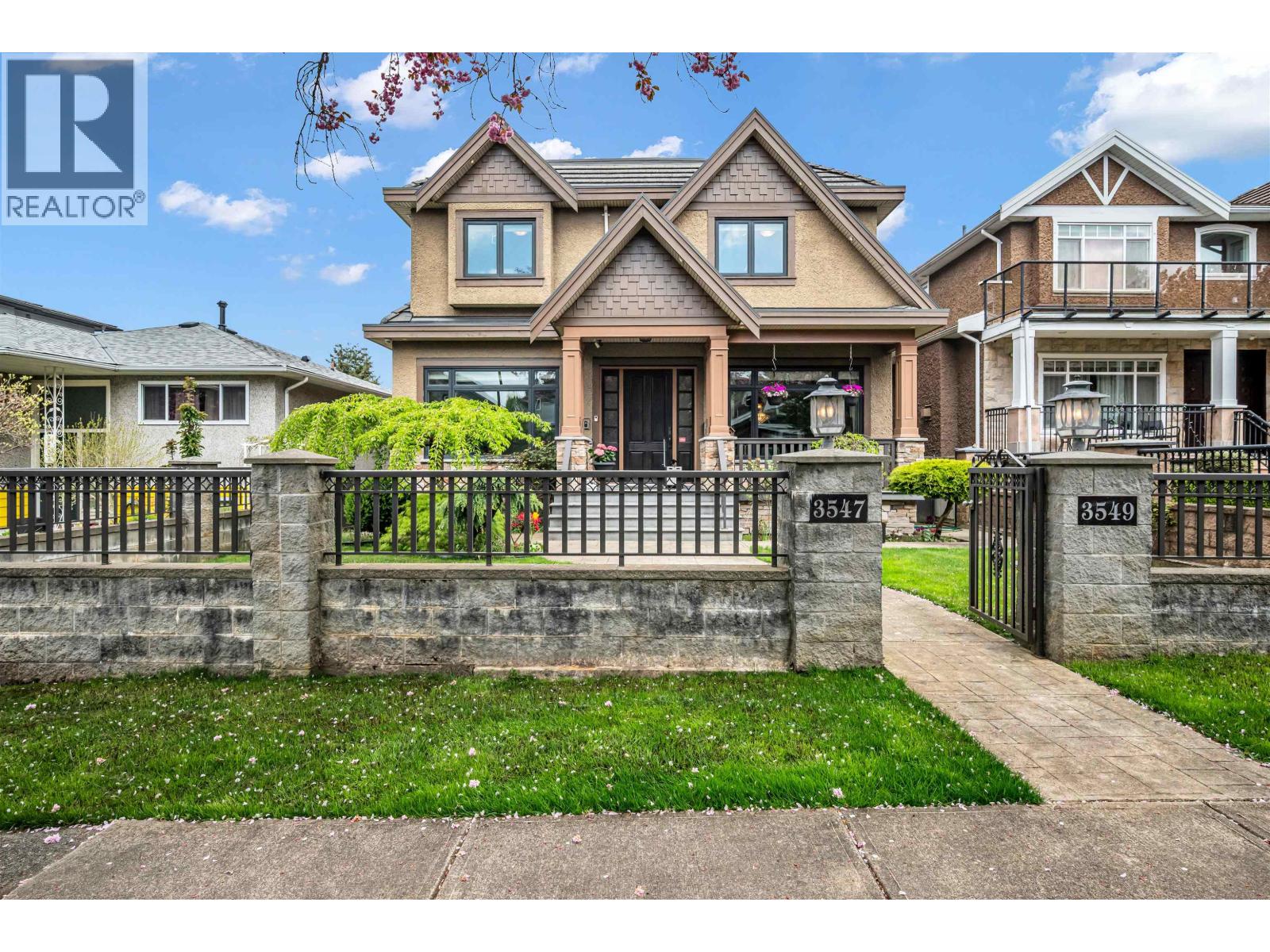 3549 E 46TH AVENUE, Vancouver, British Columbia