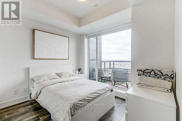 901 - 297 Oak Walk Drive, Oakville, Ontario  L6H 6Z3 - Photo 14 - W13054526