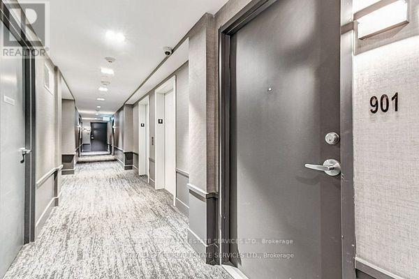 901 - 297 Oak Walk Drive, Oakville, Ontario  L6H 6Z3 - Photo 4 - W13054526