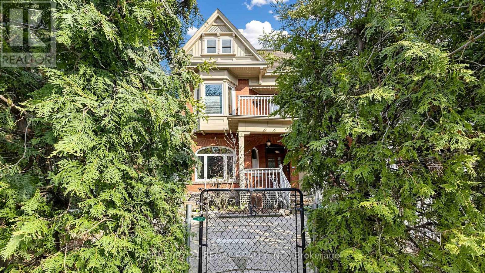 26 MACDONELL AVENUE, Toronto, Ontario