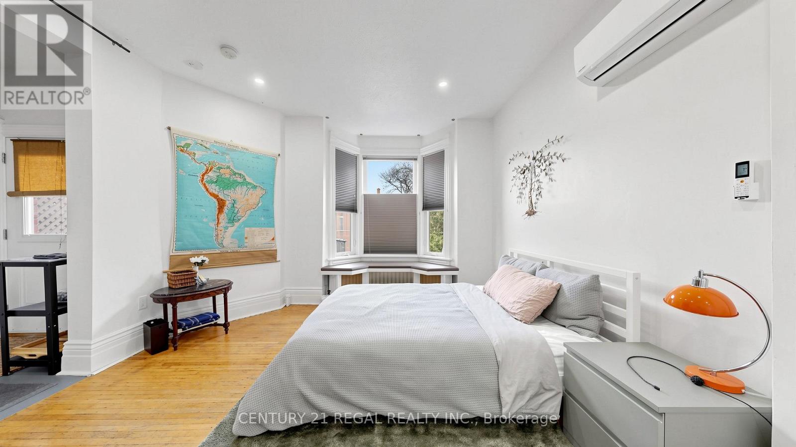 26 Macdonell Avenue, Toronto, Ontario  M6R 2A2 - Photo 12 - W13054552