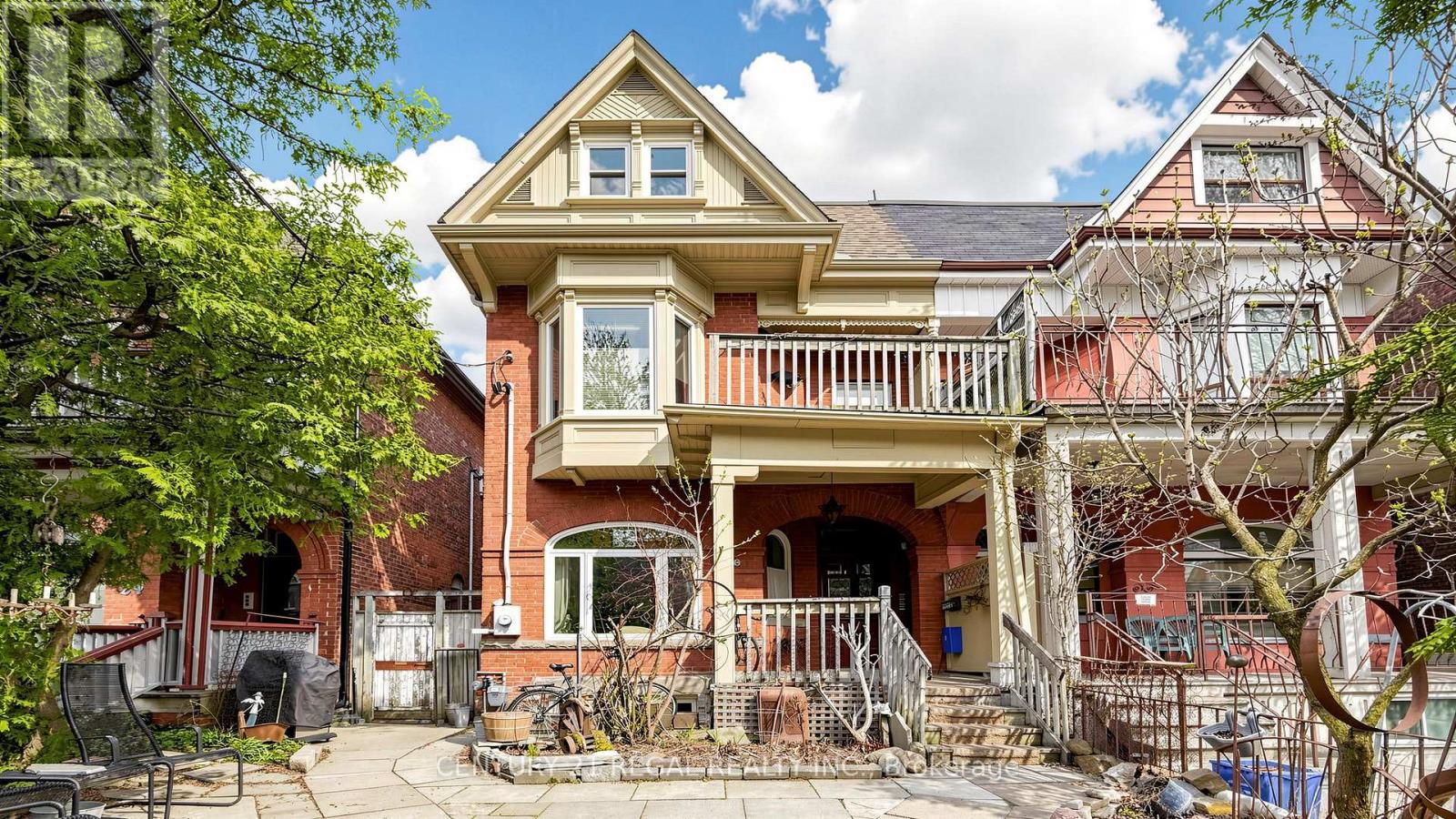 26 Macdonell Avenue, Toronto, Ontario  M6R 2A2 - Photo 2 - W13054552