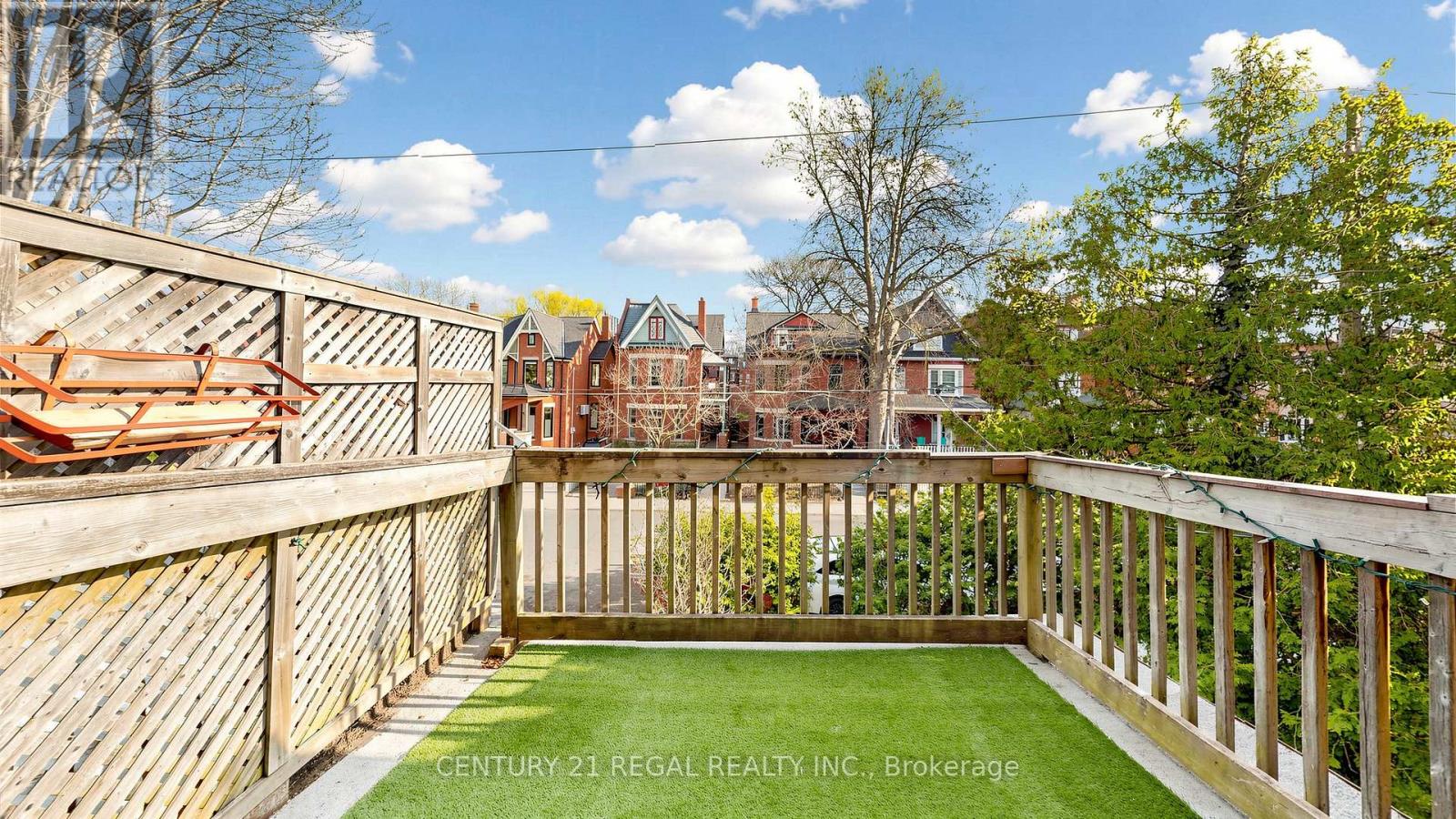 26 Macdonell Avenue, Toronto, Ontario  M6R 2A2 - Photo 29 - W13054552