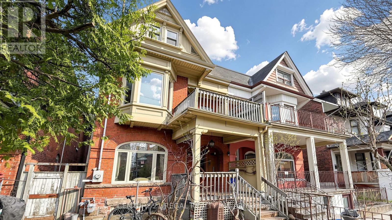 26 Macdonell Avenue, Toronto, Ontario  M6R 2A2 - Photo 3 - W13054552