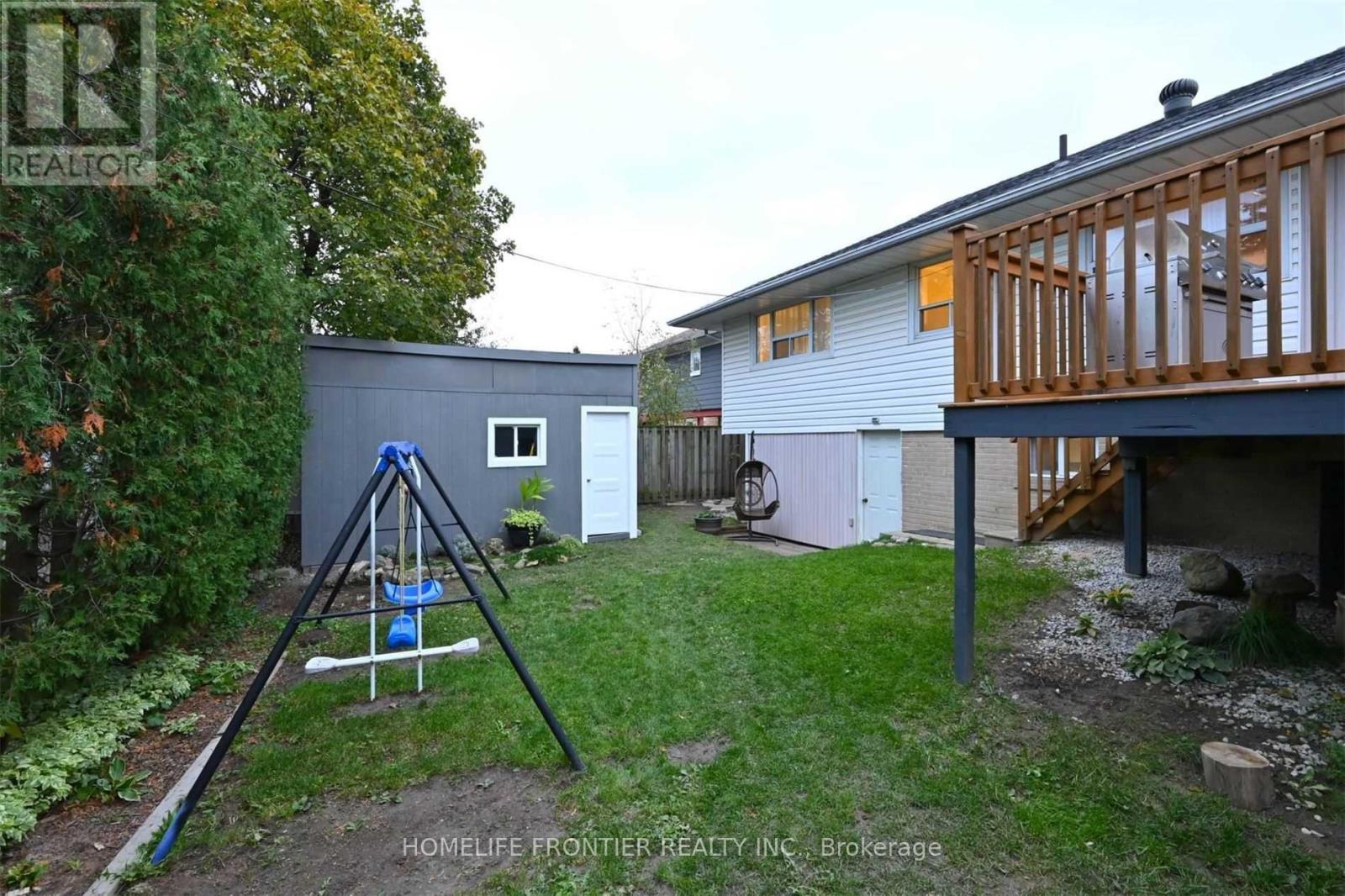 9 Avonmore Street, Brampton, Ontario  L6W 2S5 - Photo 21 - W13054602