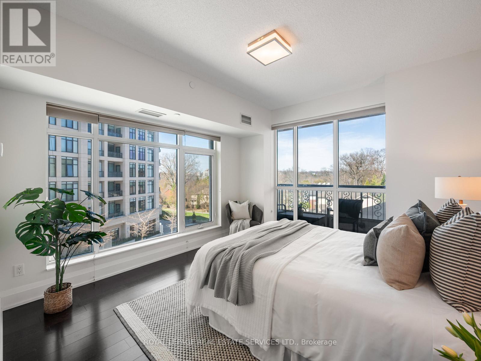 225 - 1 Old Mill Drive, Toronto, Ontario  M6S 0A1 - Photo 21 - W13054642