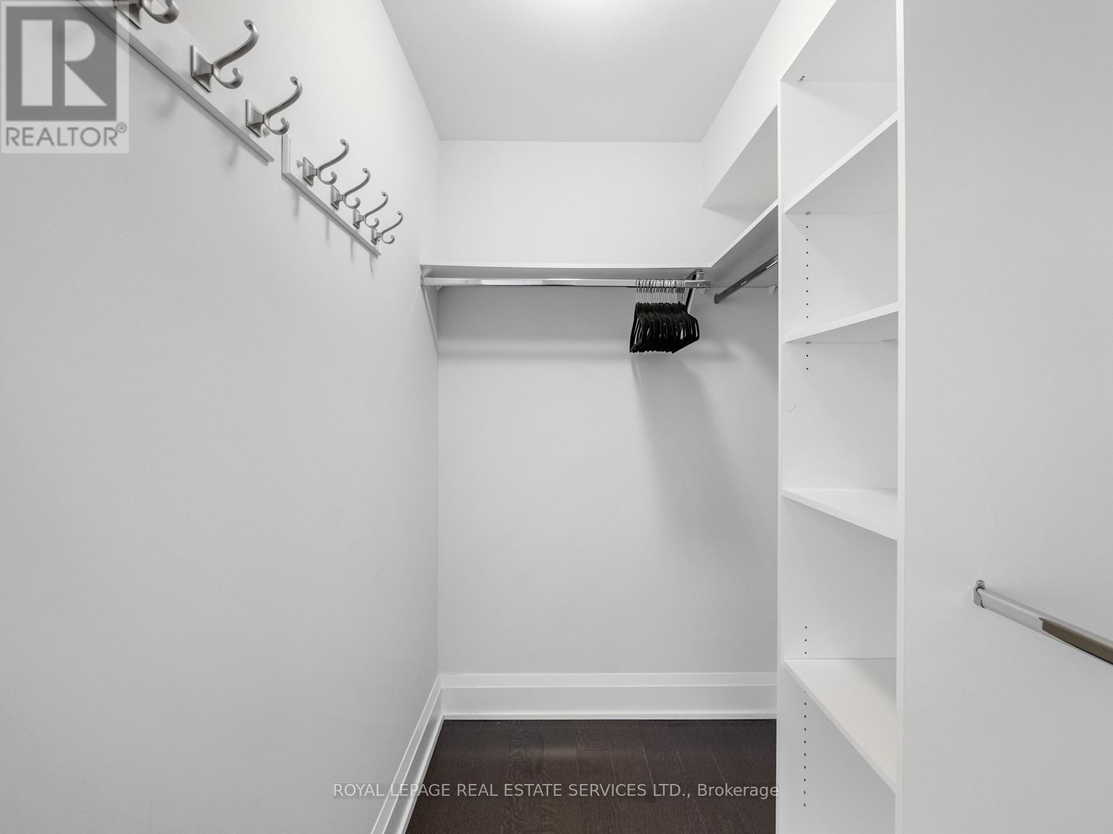 225 - 1 Old Mill Drive, Toronto, Ontario  M6S 0A1 - Photo 25 - W13054642