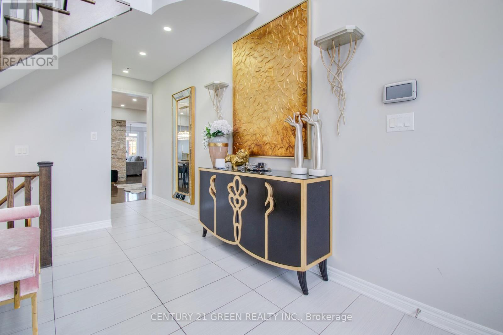 20 Tysonville Circle, Brampton, Ontario  L7A 4A6 - Photo 4 - W13054650