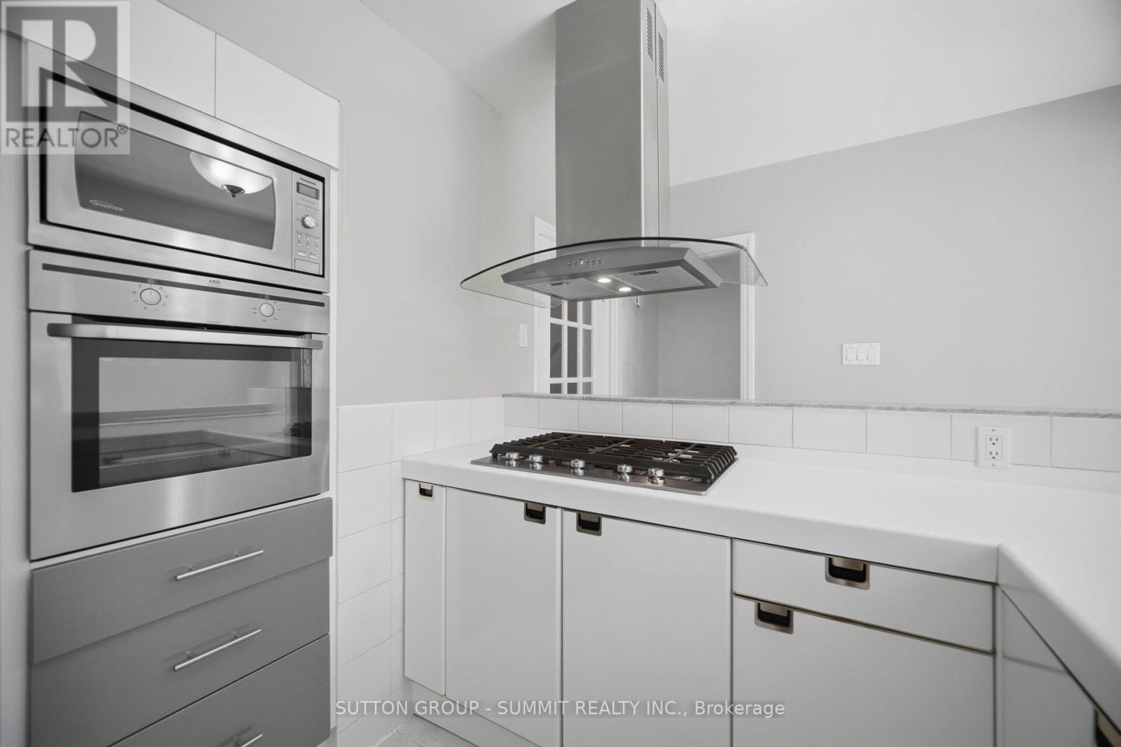 3 Donata Drive, Mississauga, Ontario  L5M 1T2 - Photo 11 - W13054670