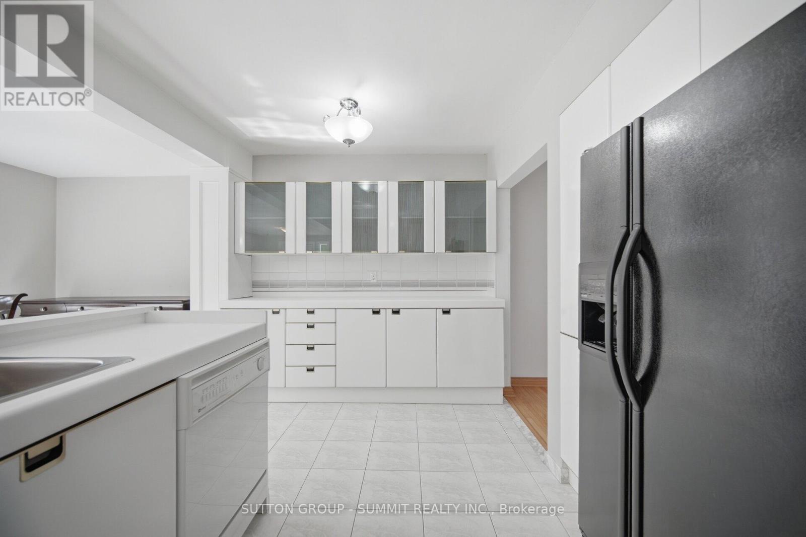 3 Donata Drive, Mississauga, Ontario  L5M 1T2 - Photo 12 - W13054670