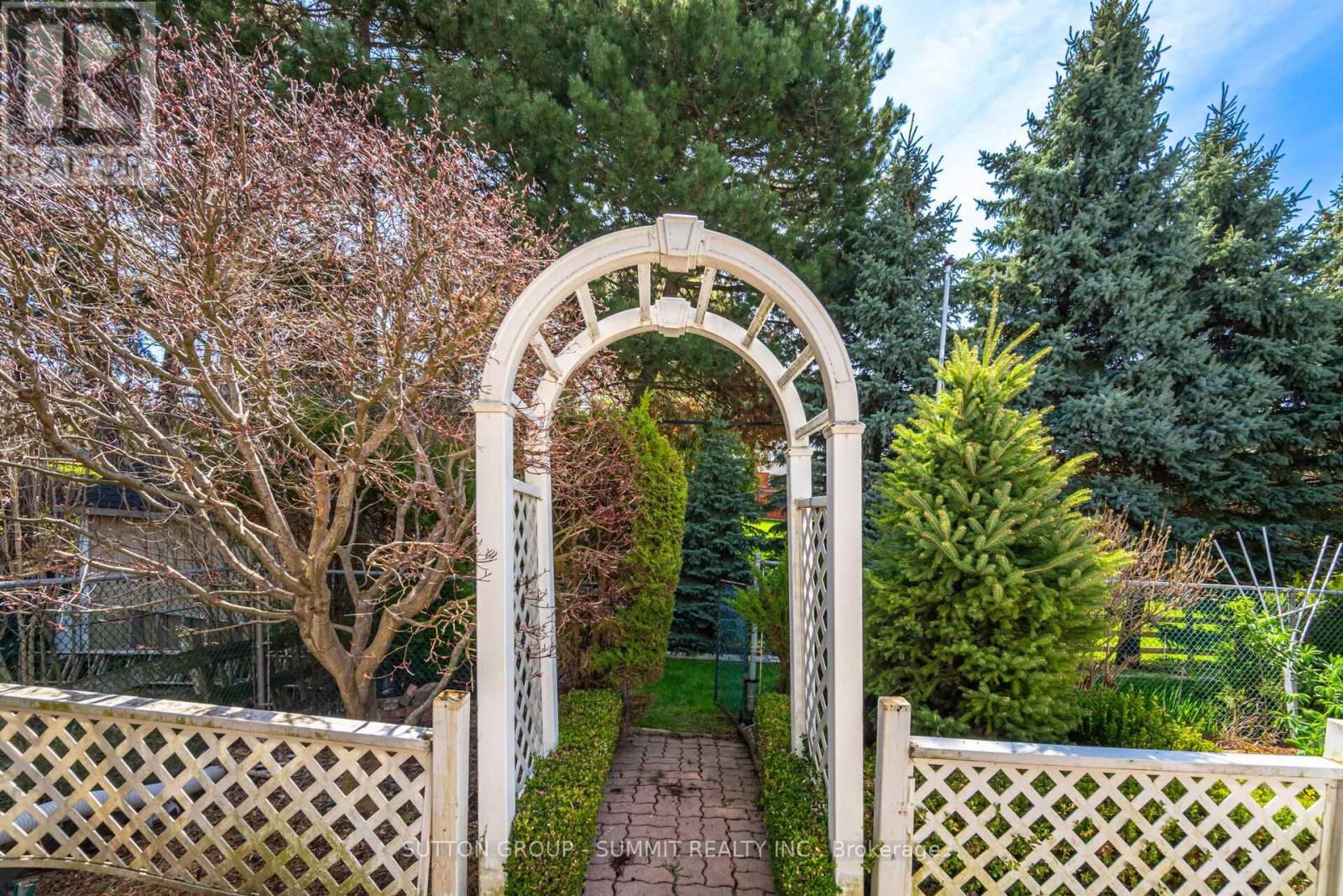 3 Donata Drive, Mississauga, Ontario  L5M 1T2 - Photo 31 - W13054670