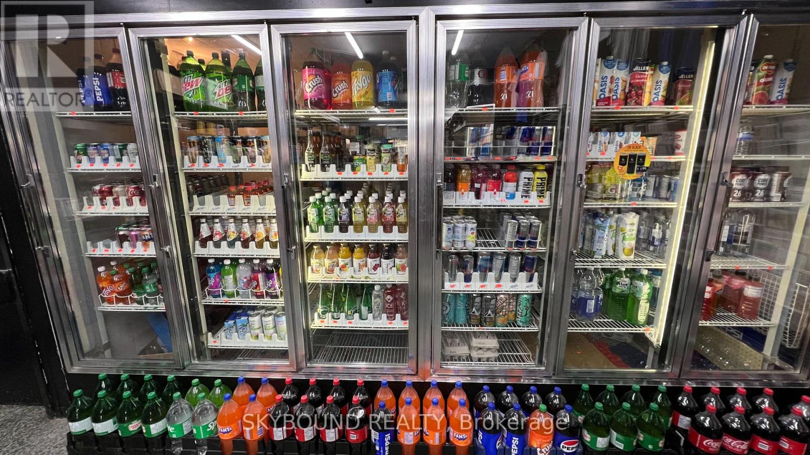 Unit 11 - 2111 Jane Street, Toronto, Ontario  M3M 1A2 - Photo 5 - W13054734