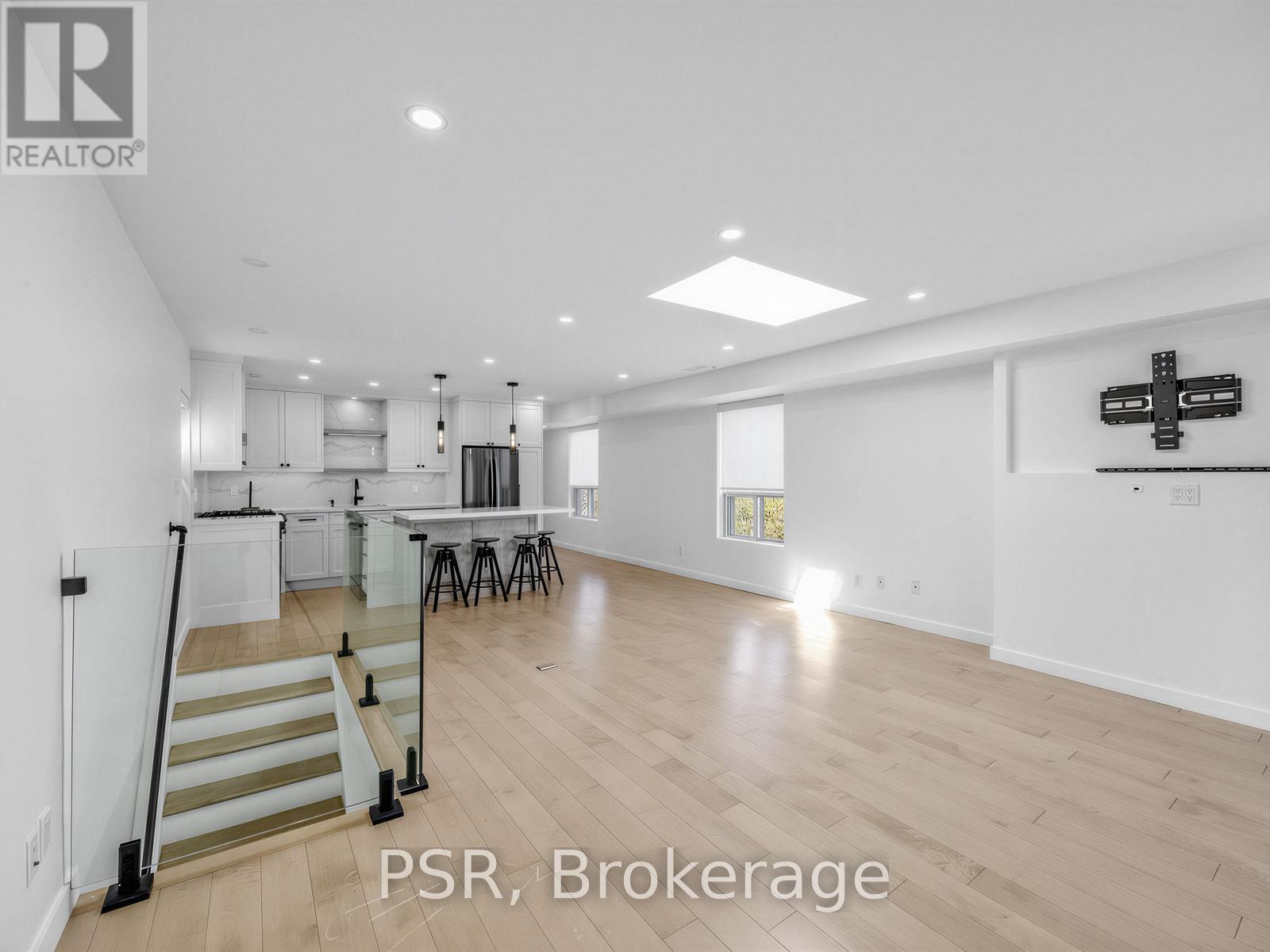 2 - 54a Galley Avenue, Toronto, Ontario  M6R 1H1 - Photo 12 - W13054736