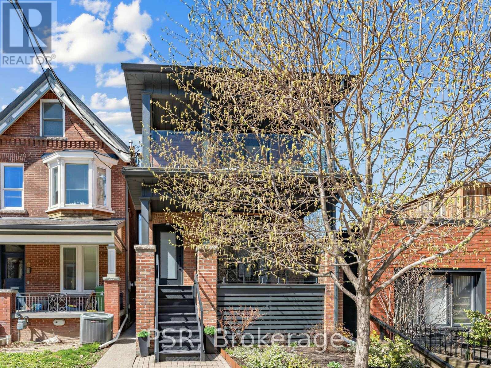 2 - 54a Galley Avenue, Toronto, Ontario  M6R 1H1 - Photo 2 - W13054736
