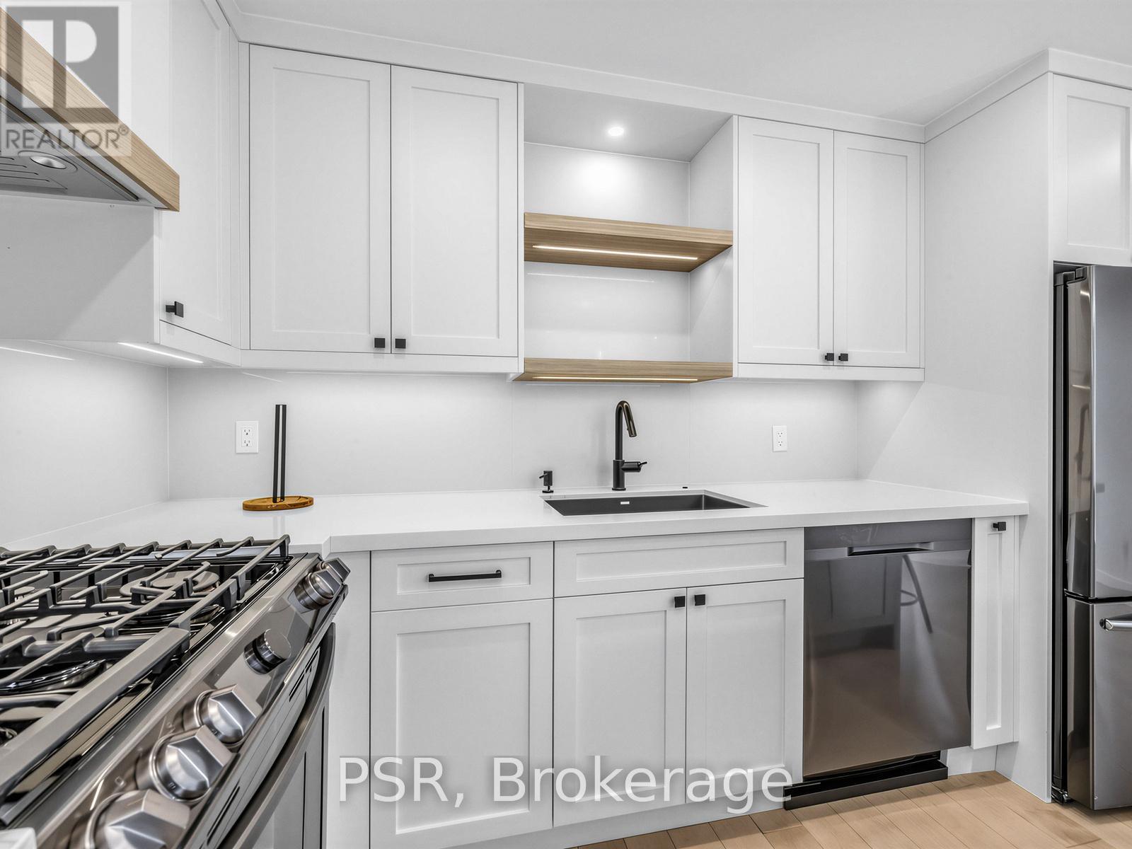 2 - 54a Galley Avenue, Toronto, Ontario  M6R 1H1 - Photo 7 - W13054736