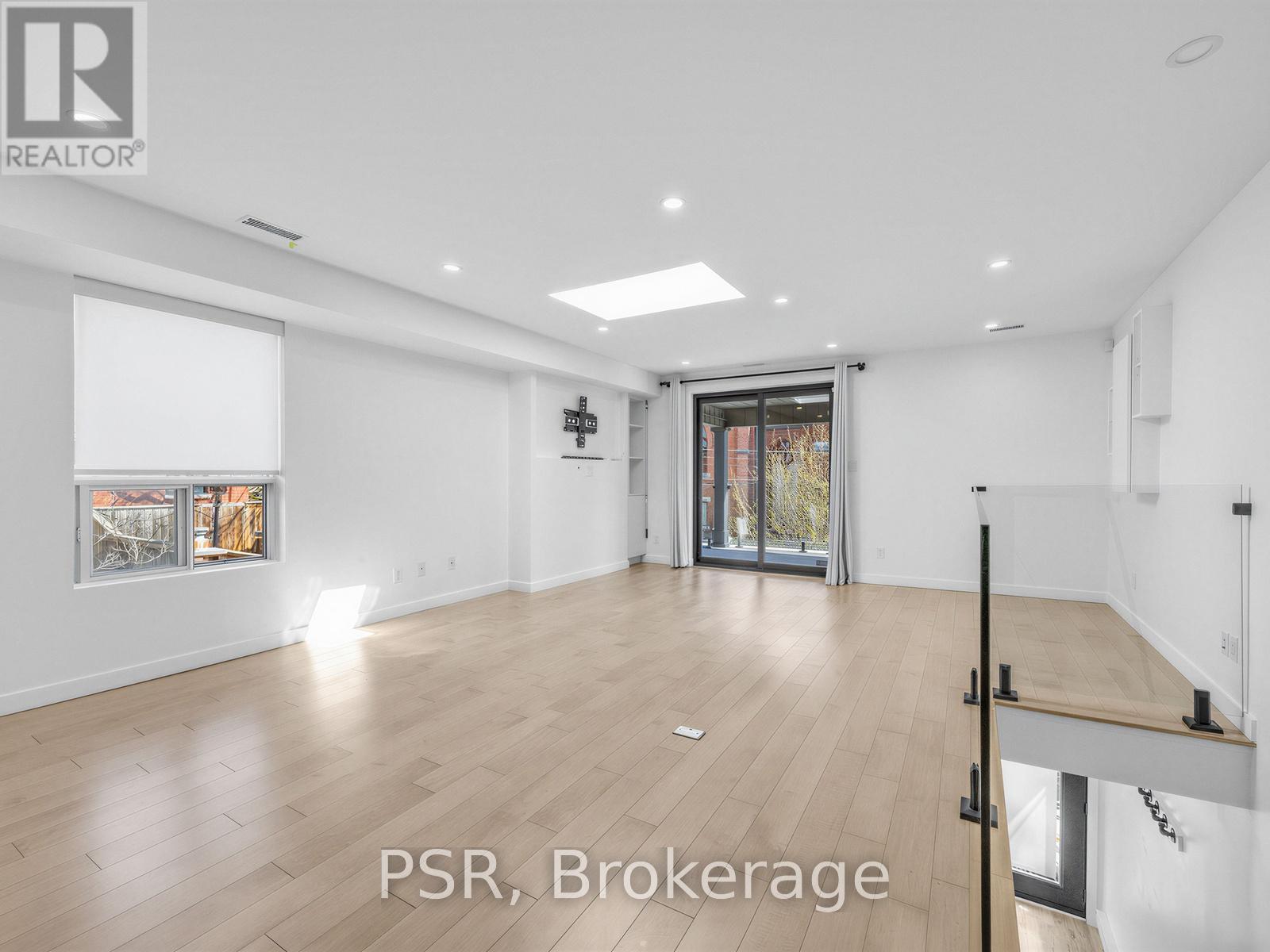 2 - 54a Galley Avenue, Toronto, Ontario  M6R 1H1 - Photo 9 - W13054736