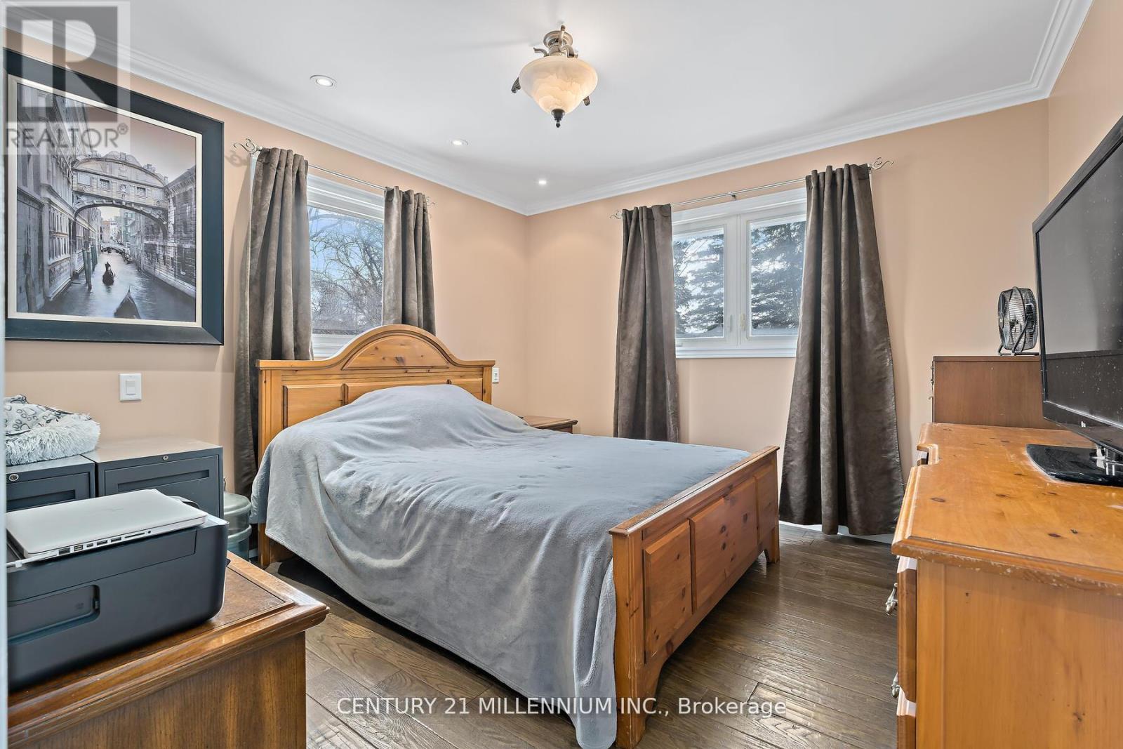 10875 Fifth Line, Halton Hills, Ontario  L7G 4S6 - Photo 17 - W13054772