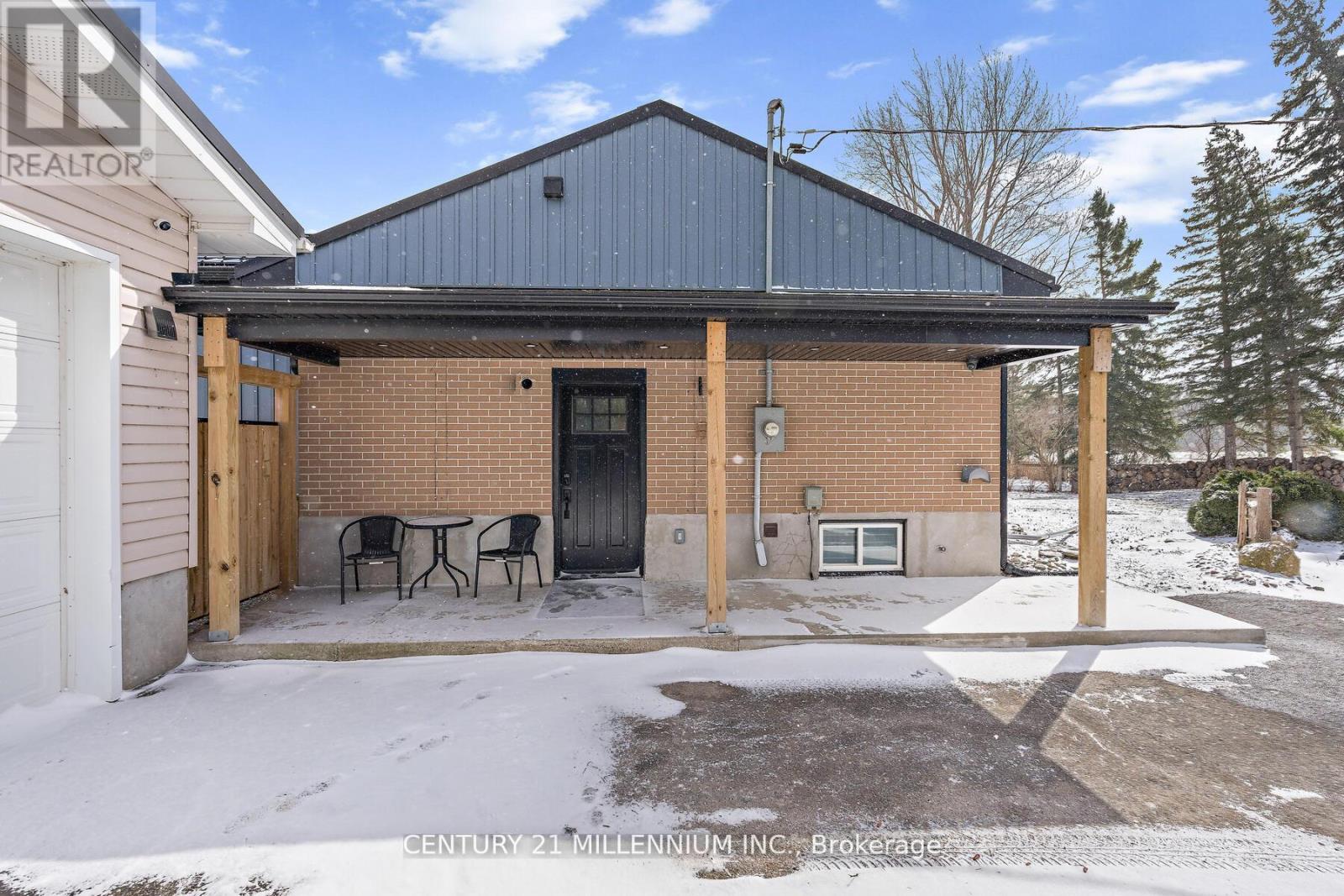 10875 Fifth Line, Halton Hills, Ontario  L7G 4S6 - Photo 5 - W13054772