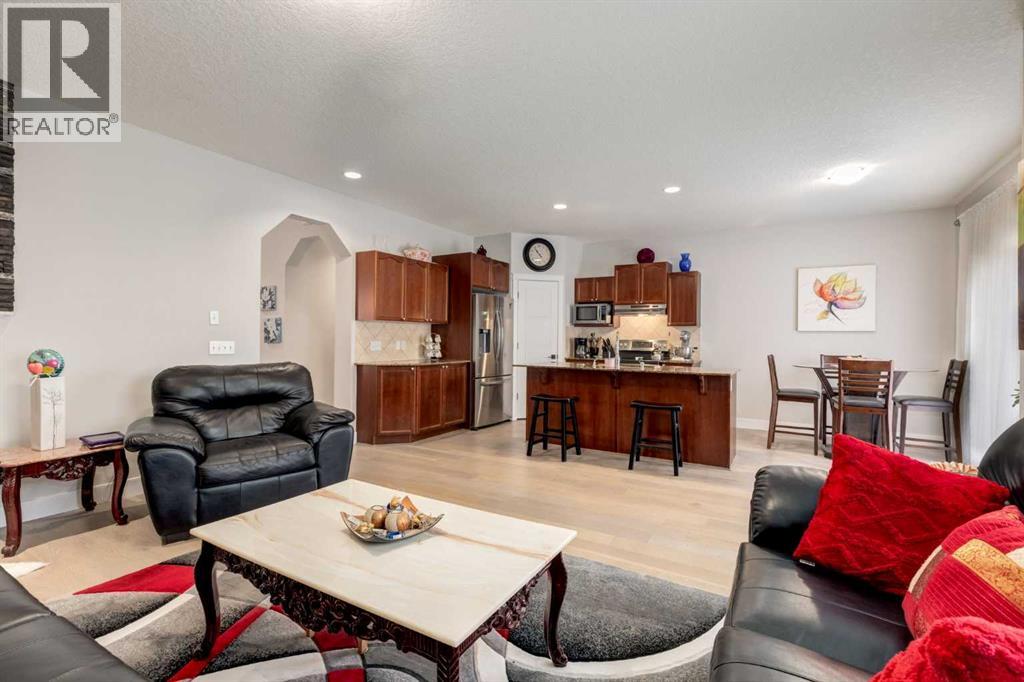 163 Cougarstone Court Sw, Calgary, Alberta  T3H 5R4 - Photo 6 - A2298649