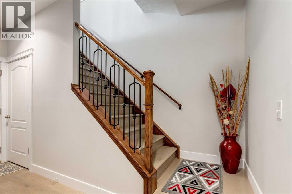 163 Cougarstone Court Sw, Calgary, Alberta  T3H 5R4 - Photo 17 - A2298649