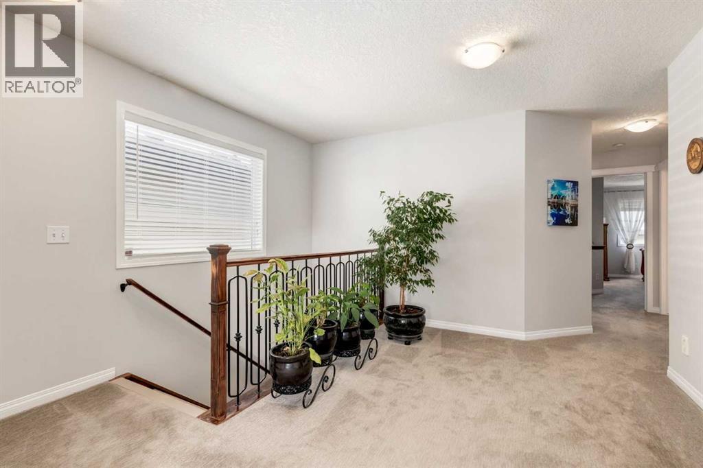 163 Cougarstone Court Sw, Calgary, Alberta  T3H 5R4 - Photo 18 - A2298649