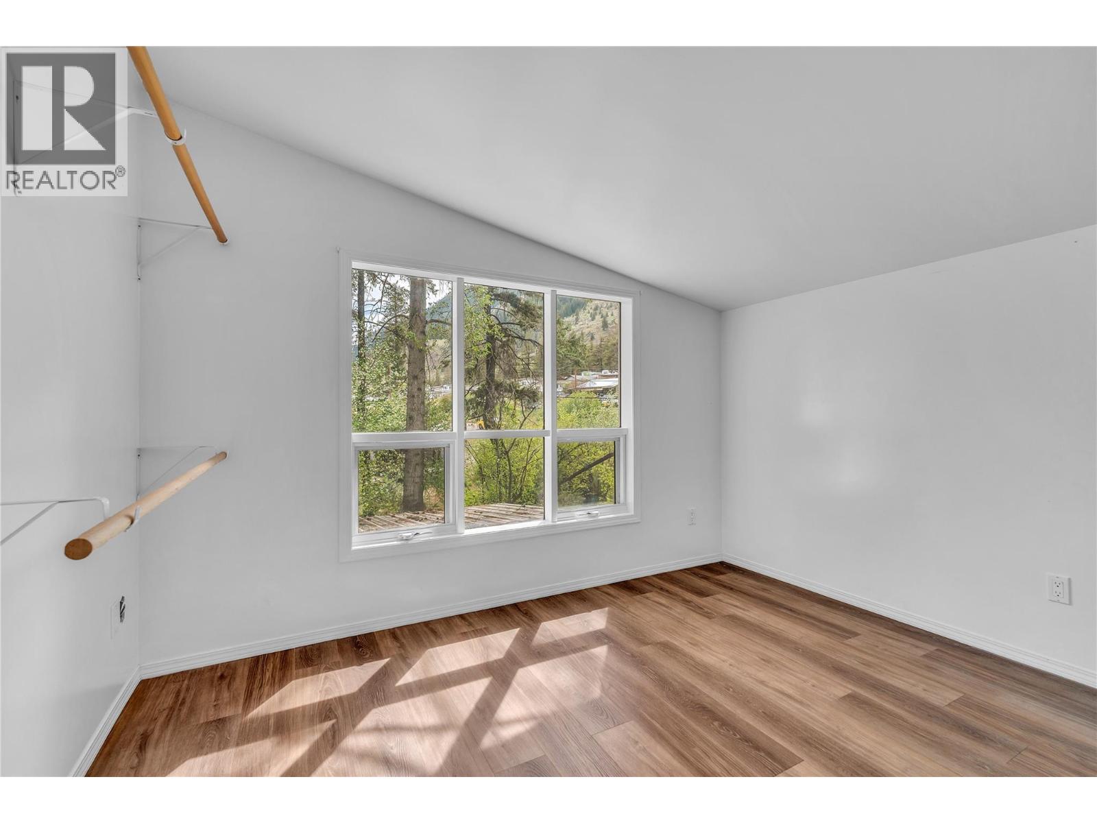 1498 Main Street, Olalla, British Columbia  V0X 1N6 - Photo 21 - 10384061