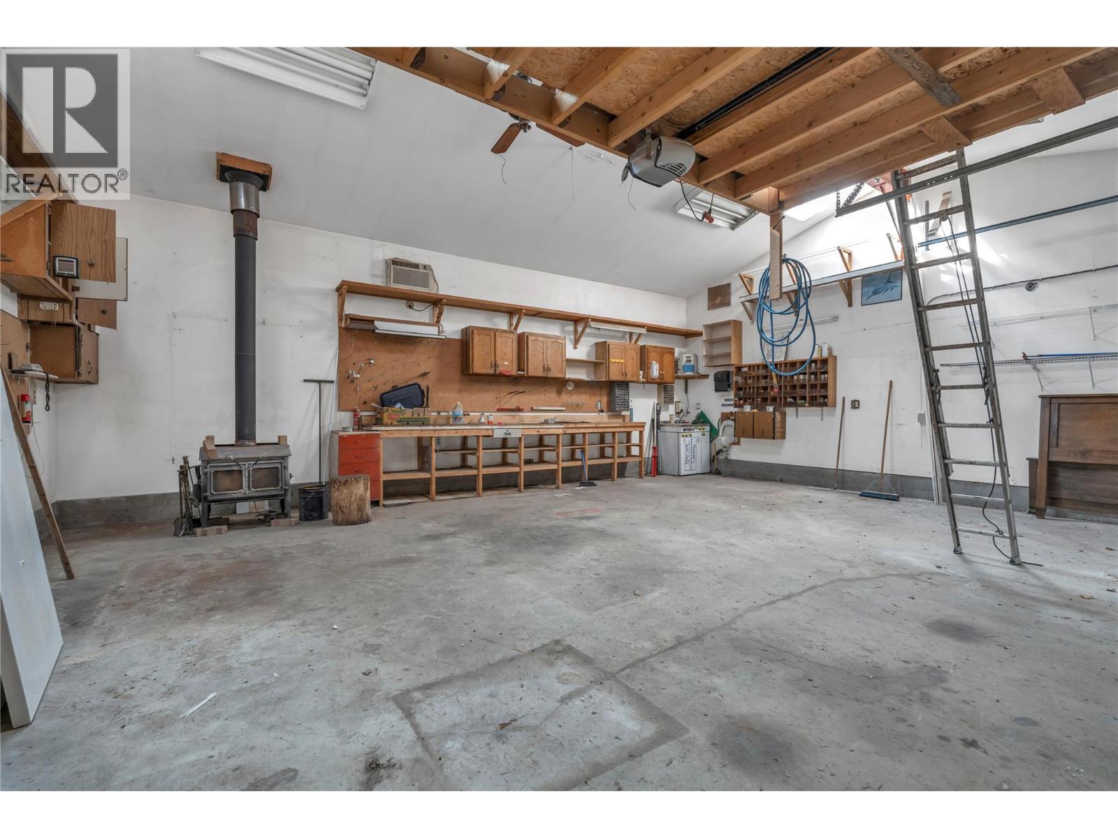 1498 Main Street, Olalla, British Columbia  V0X 1N6 - Photo 50 - 10384061