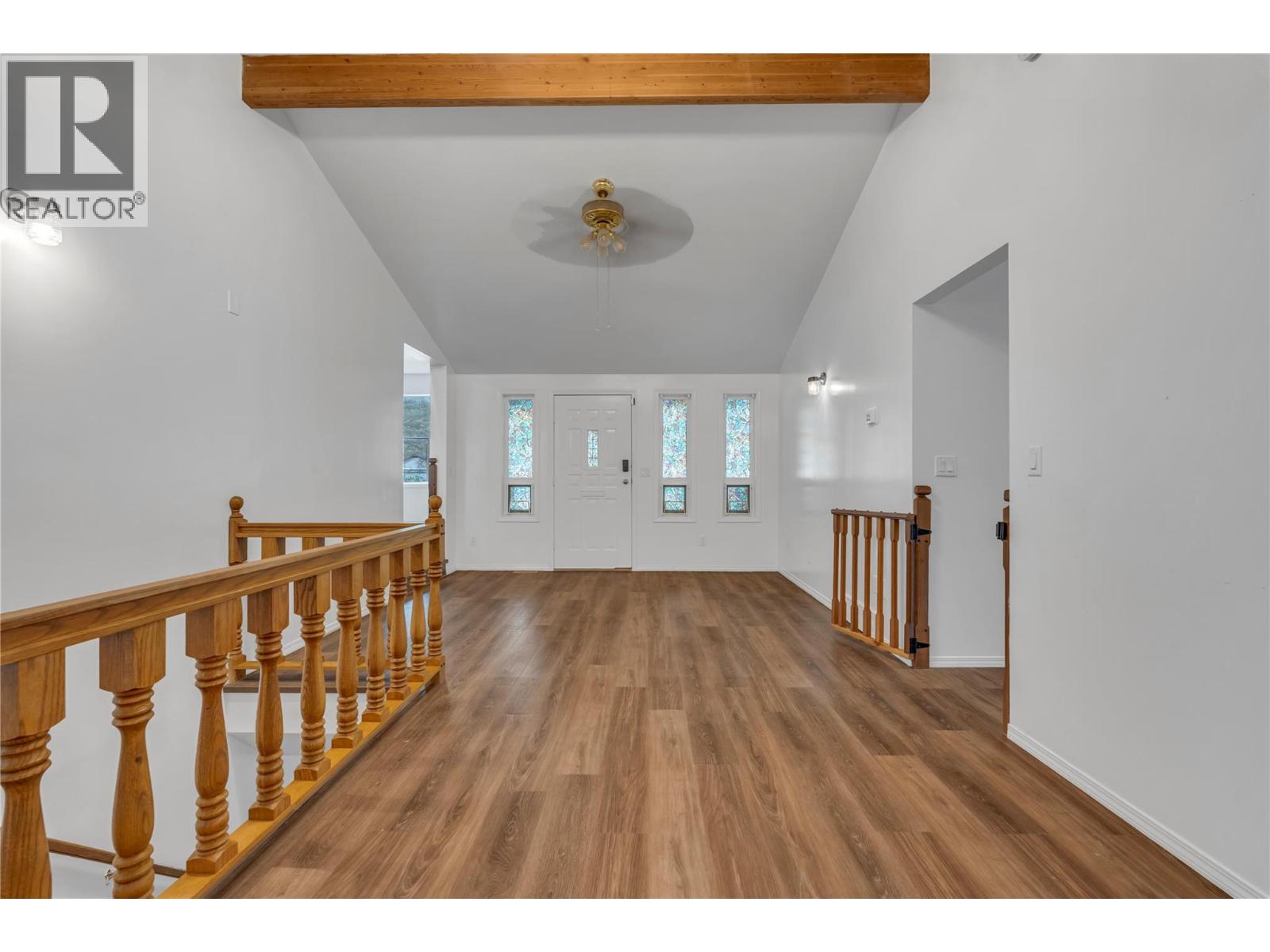 1498 Main Street, Olalla, British Columbia  V0X 1N6 - Photo 3 - 10384061