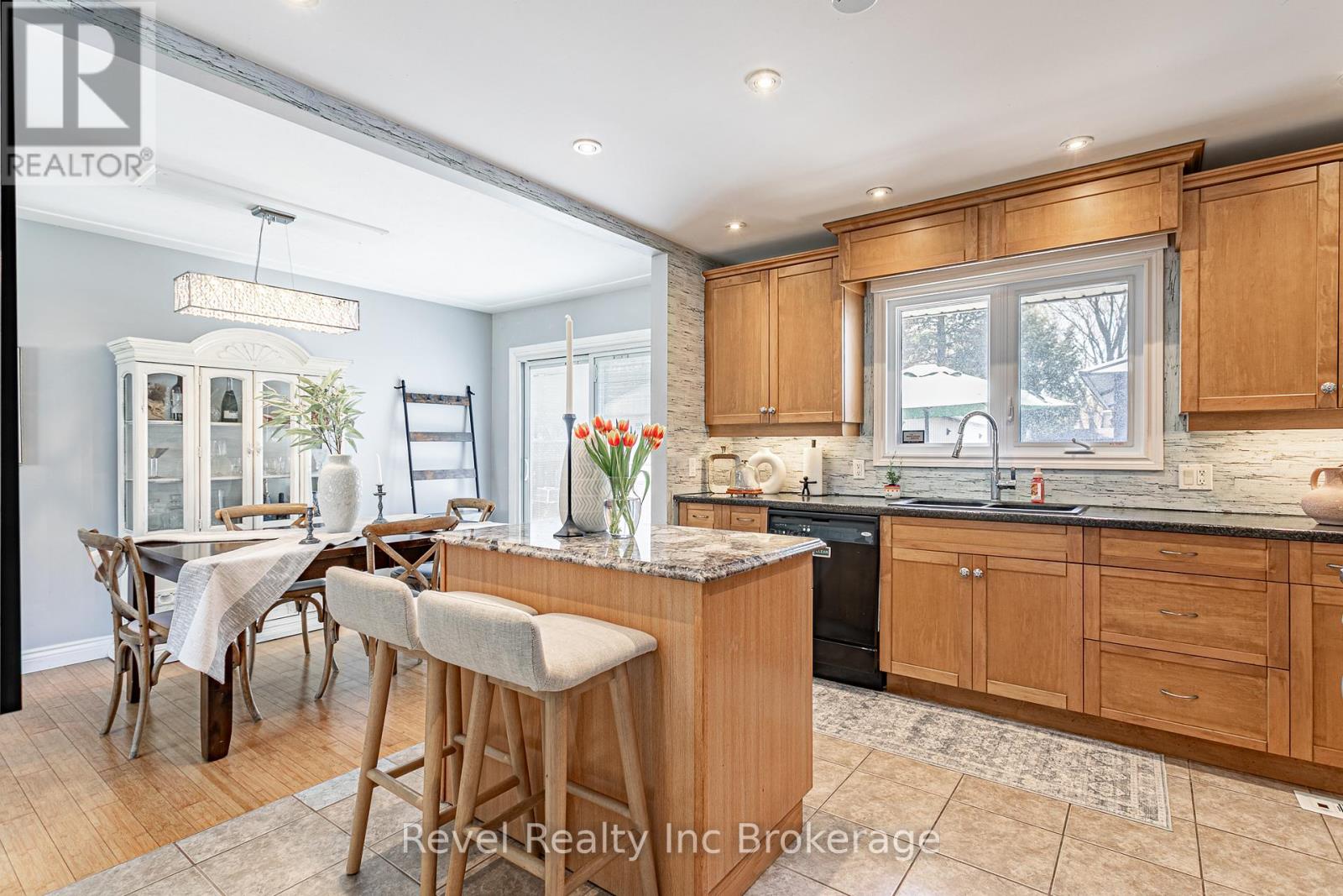 828 Warwick Street, Woodstock, Ontario  N4S 4R4 - Photo 11 - X12761000