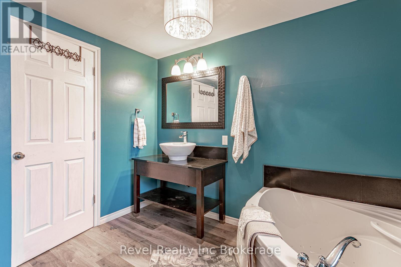 828 Warwick Street, Woodstock, Ontario  N4S 4R4 - Photo 21 - X12761000