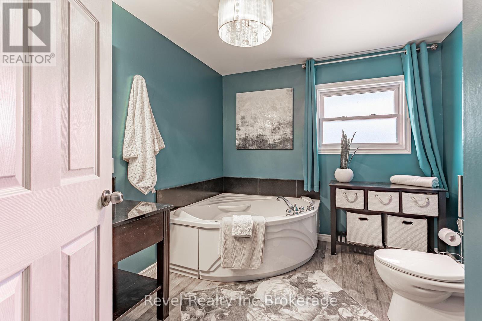 828 Warwick Street, Woodstock, Ontario  N4S 4R4 - Photo 20 - X12761000