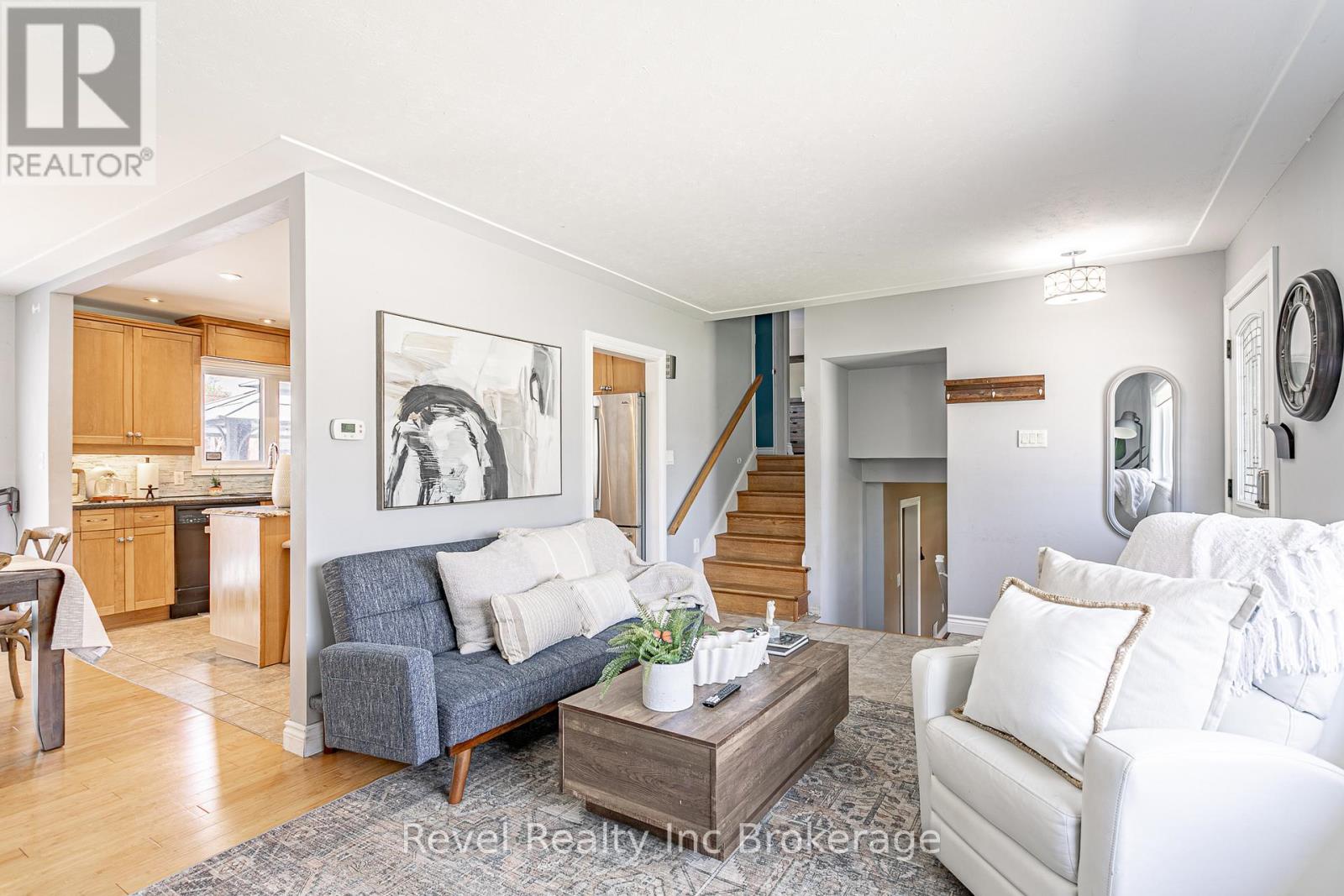 828 Warwick Street, Woodstock, Ontario  N4S 4R4 - Photo 3 - X12761000