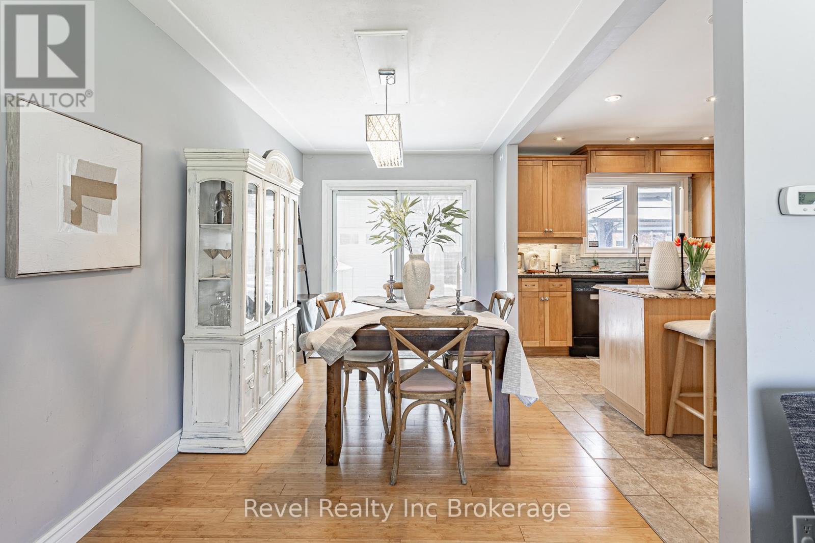 828 Warwick Street, Woodstock, Ontario  N4S 4R4 - Photo 8 - X12761000