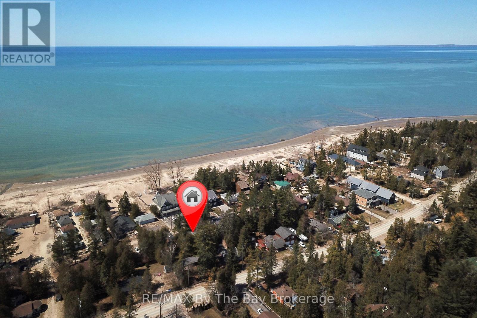 465 Bluewater Lane, Wasaga Beach, Ontario  L9Z 2P4 - Photo 4 - S12943030