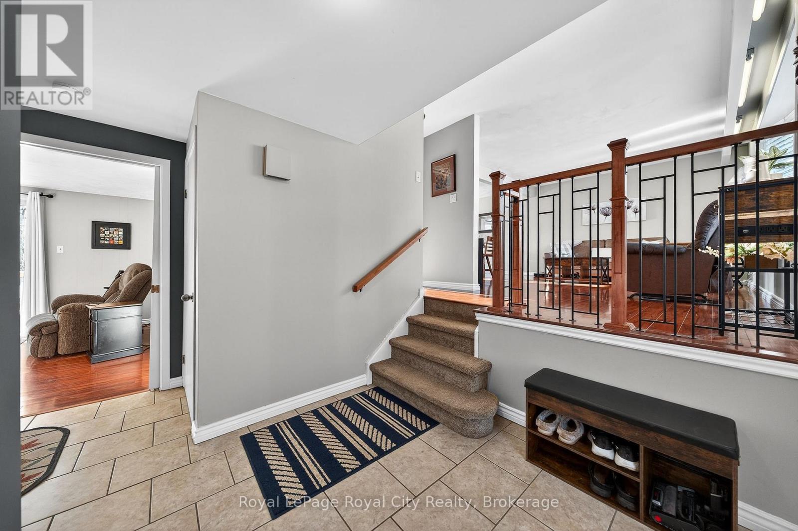 21 Glenda Court, Guelph, Ontario  N1H 6V6 - Photo 7 - X12839056