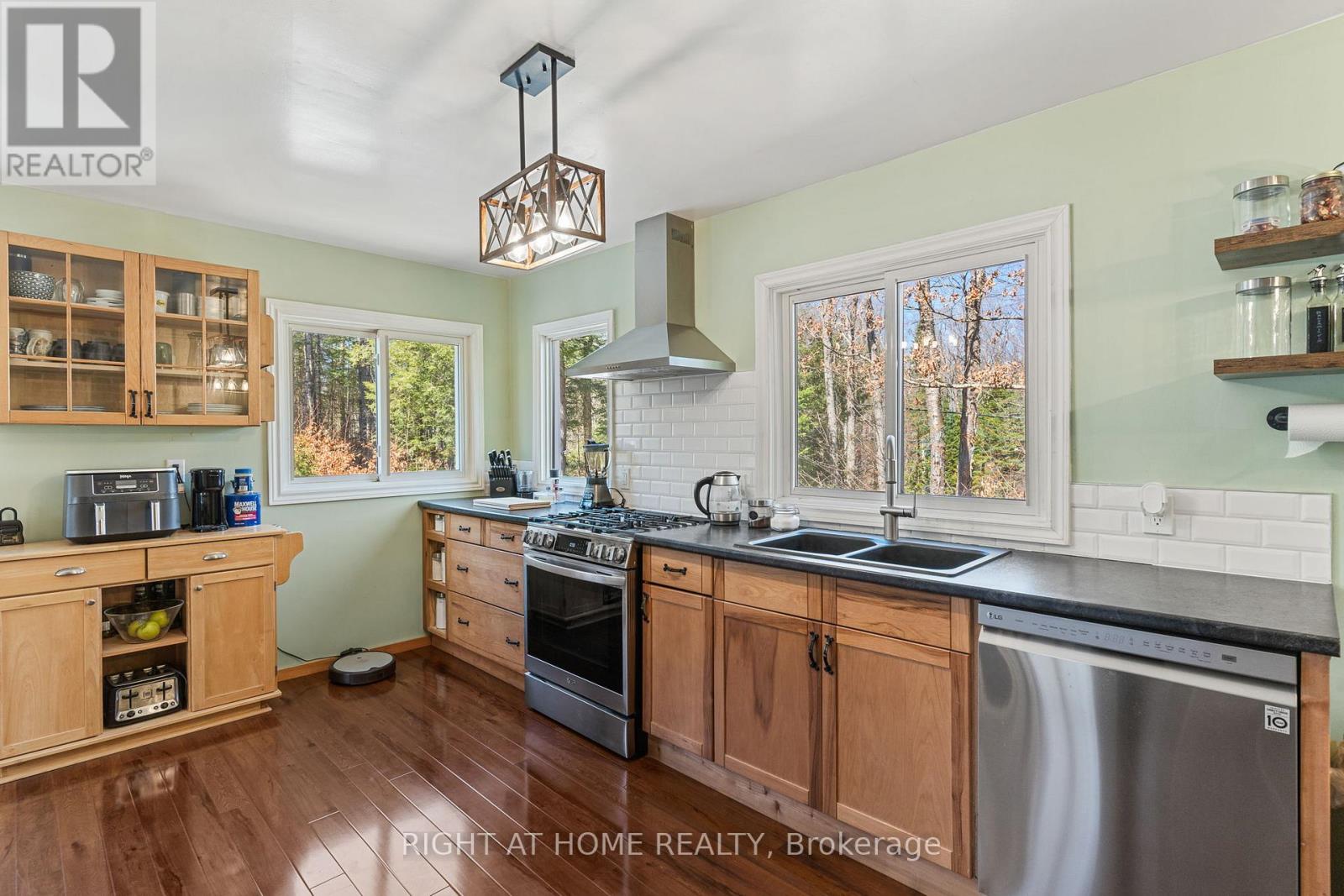 1066 Loop Road, Highlands East, Ontario  K0L 1C0 - Photo 15 - X13054550