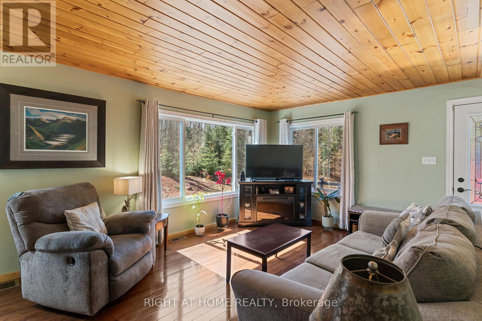 1066 Loop Road, Highlands East, Ontario  K0L 1C0 - Photo 22 - X13054550