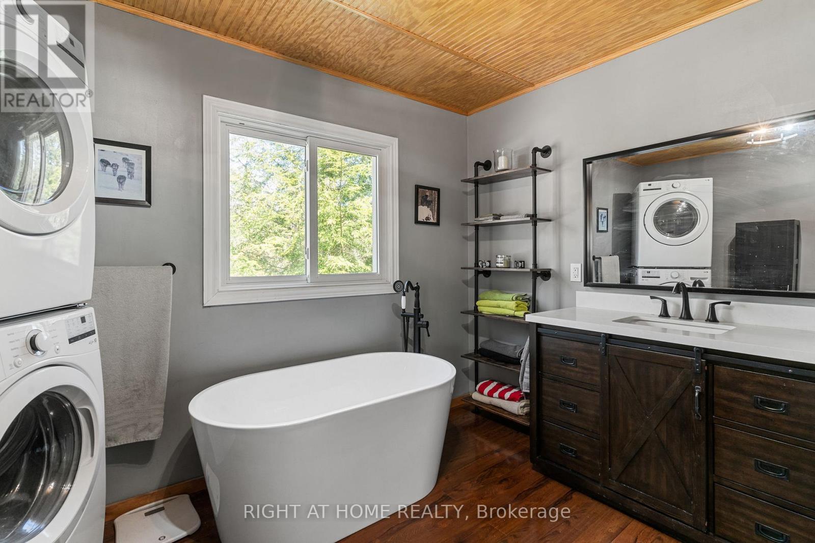 1066 Loop Road, Highlands East, Ontario  K0L 1C0 - Photo 25 - X13054550