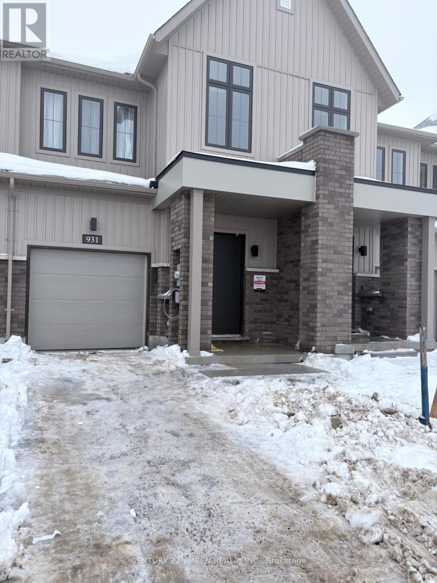 931 DOURO STREET, Stratford, Ontario