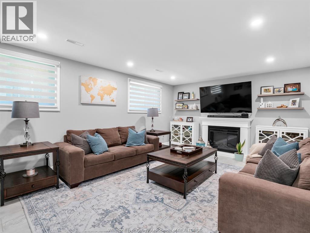 2351 Santos Drive, Windsor, Ontario  N9G 2J7 - Photo 19 - 26009458