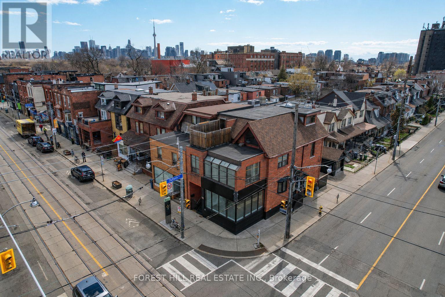 1111 COLLEGE STREET, Toronto, Ontario