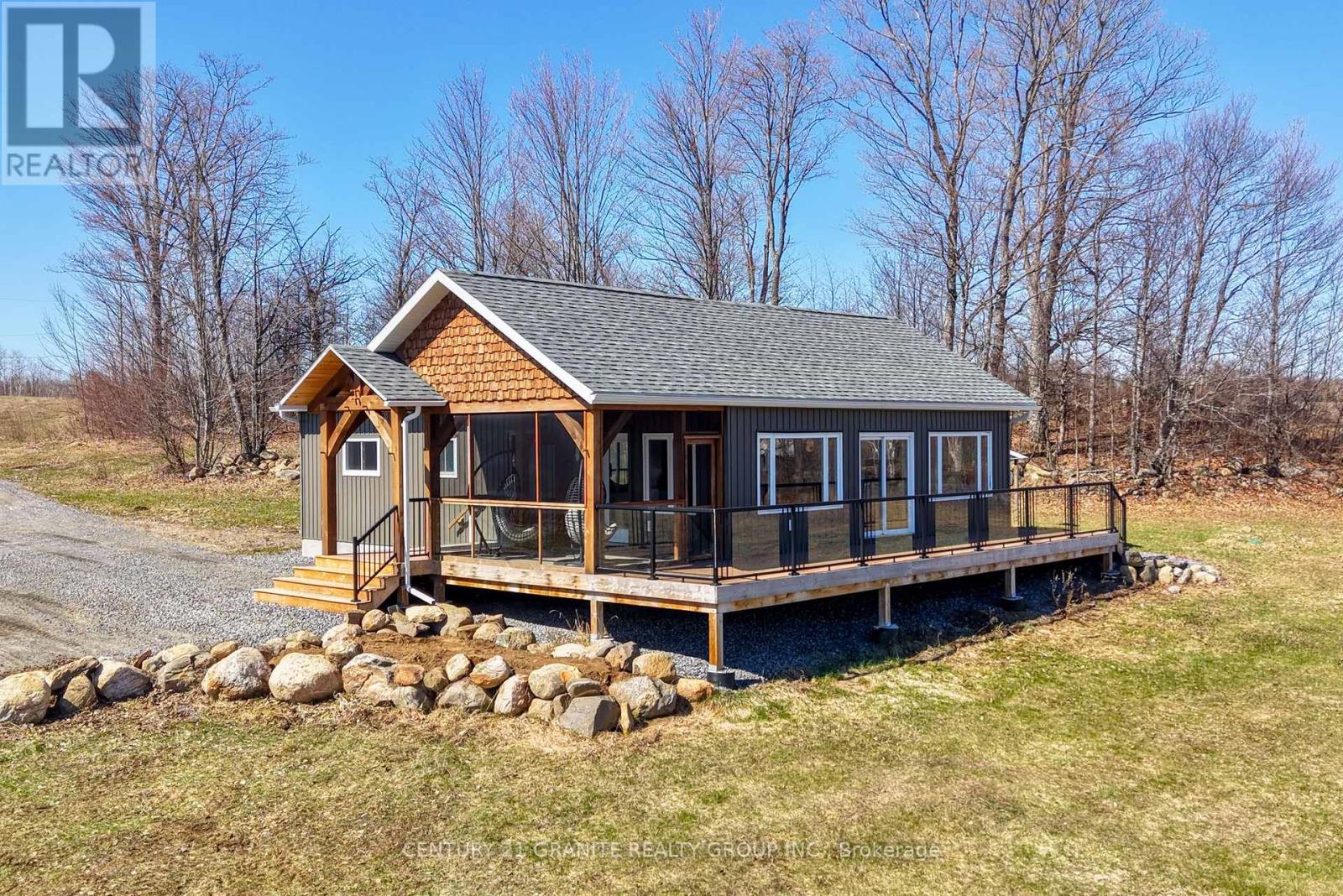 824 EAST ROAD LOOP, Hastings Highlands, Ontario